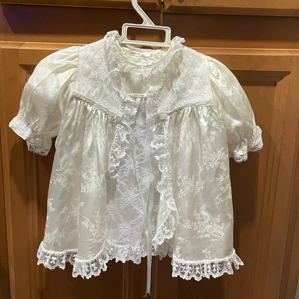 Vintage 80s 90s Complete three-piece christening set. Dress cape and hat